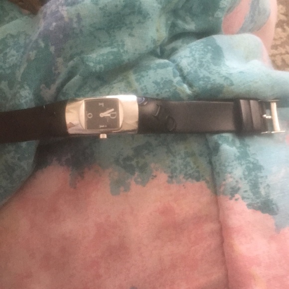 DIOR Timeless Elegance: Vintage CHRISTIAN  DIOR  Diorific Leather Bracelet Watch - Picture 10 of 11